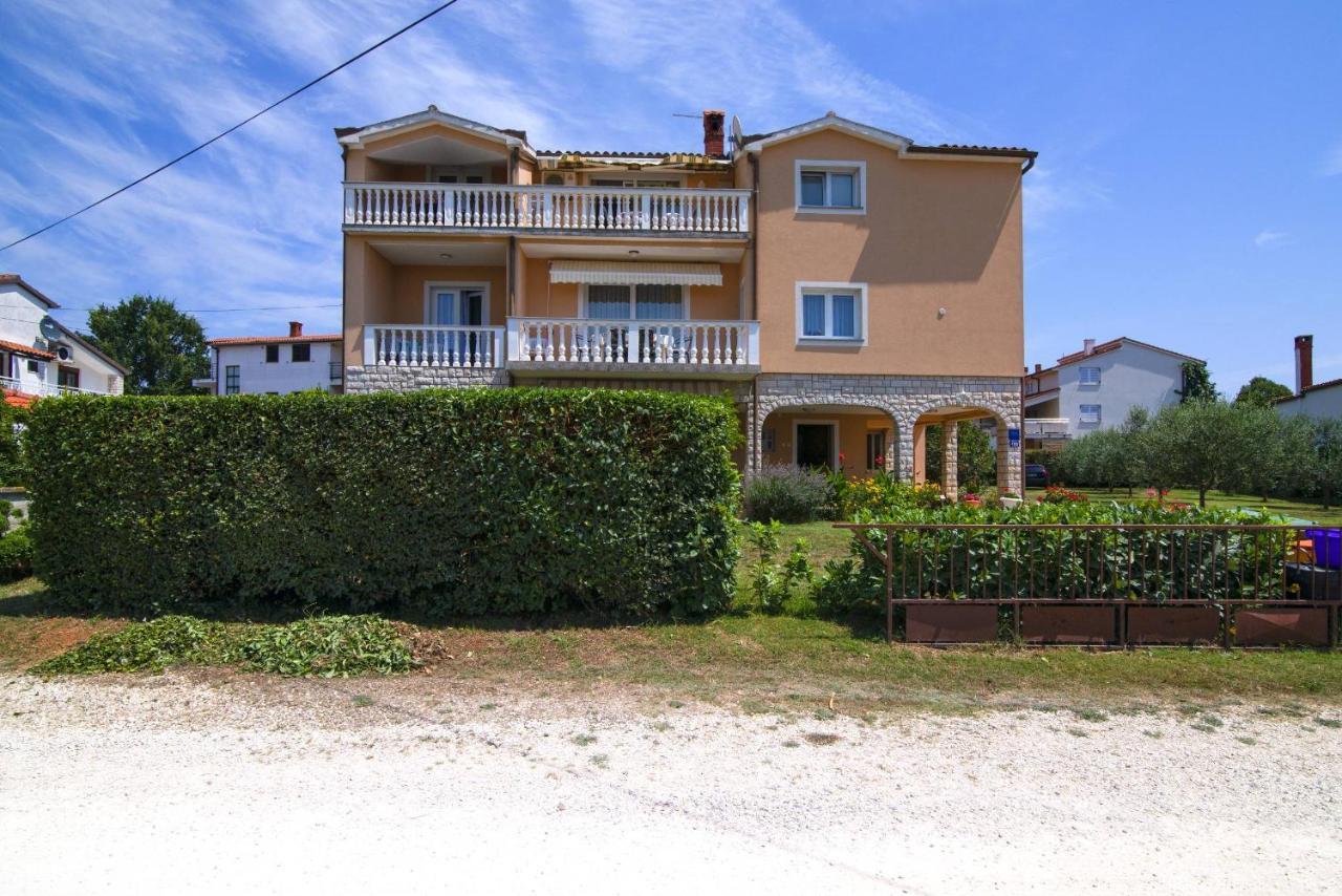 מדולין Apartments Tara מראה חיצוני תמונה