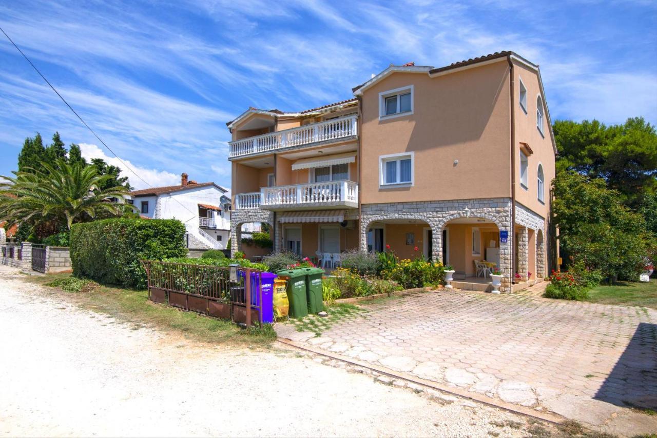 מדולין Apartments Tara מראה חיצוני תמונה