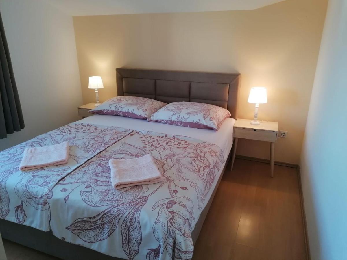 מדולין Apartments Tara מראה חיצוני תמונה